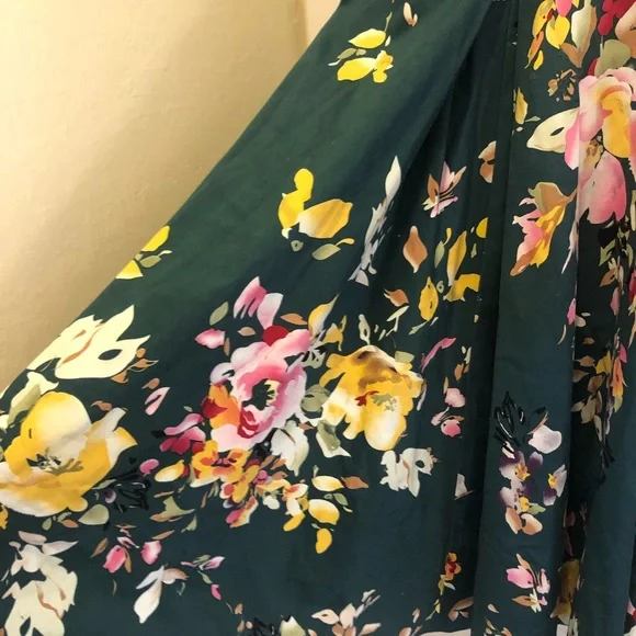 The Pretty Dress Company. Green floral swing dress - Picture 3 of 6